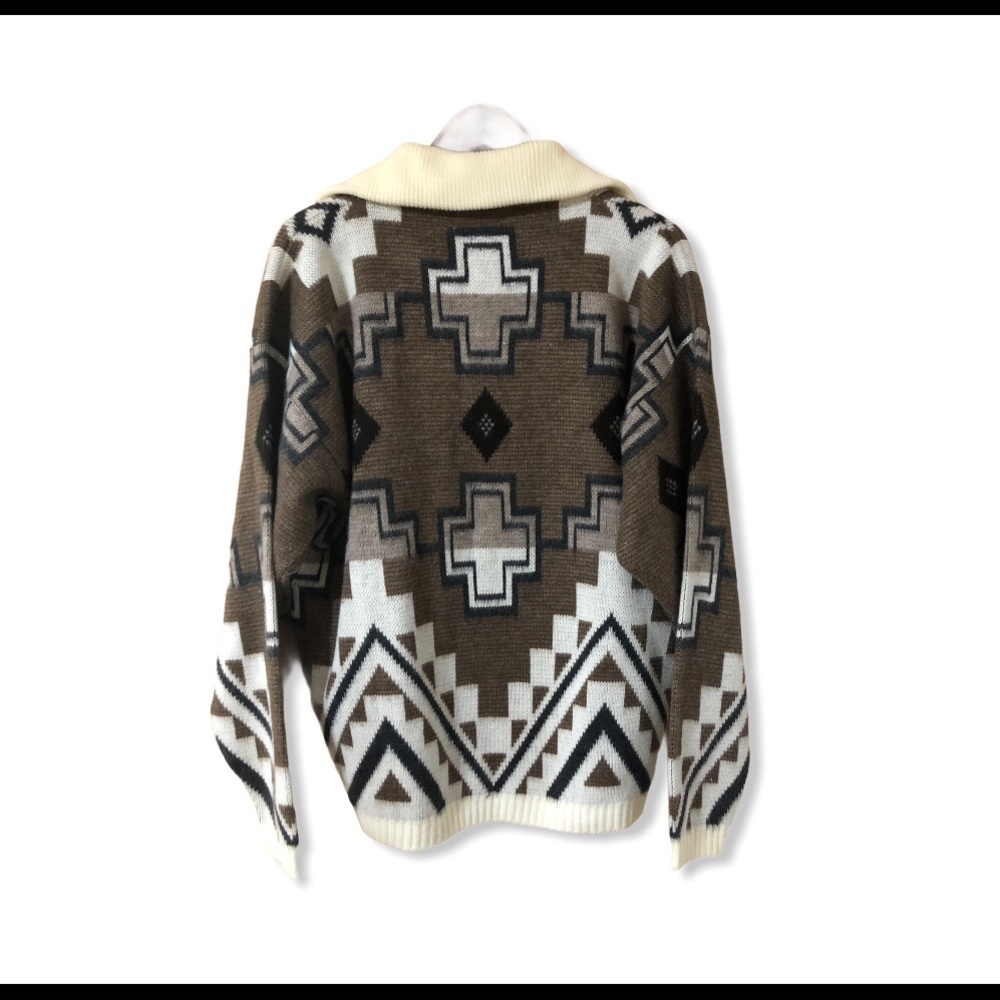 SOLD EUC Towncraft Aztec print full zip sweater - Picture 3 of 5
